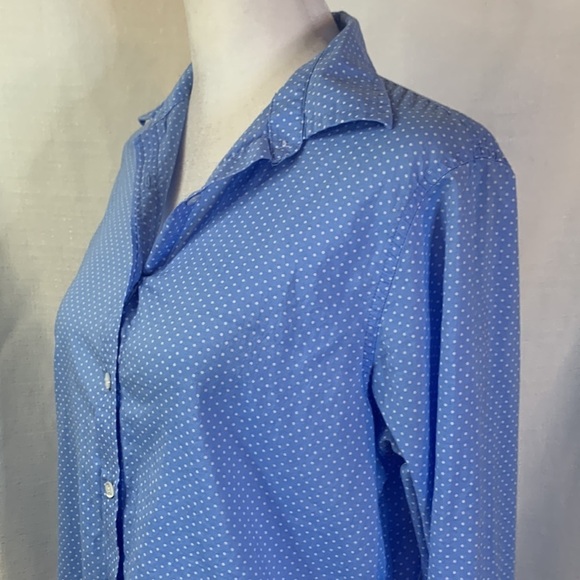 Gap Fitted Blue and White Polka Dot Button Down - Picture 6 of 13